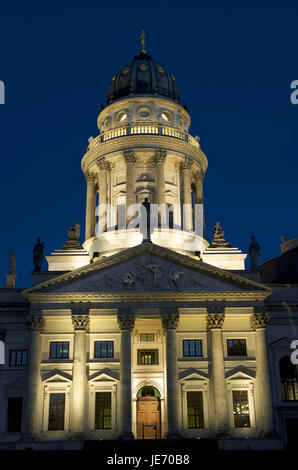 Deutschland, Berlin, französische Kirche in der Nacht, Stockfoto