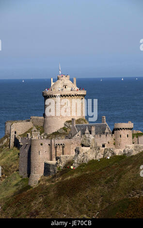 Europa, Frankreich, Bretagne, Cote D' Emeraude, Cap Frehel, Blick auf die Festung la Schlossbar, Stockfoto