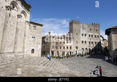 Italien, Toskana, La Maremma, Massa Marittima, Piazza Garibaldi, Stockfoto