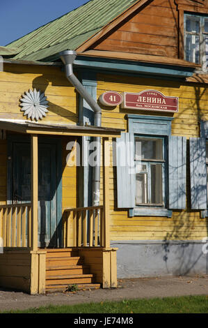 Russland, Uljanowsk, Holzhaus, Simbirsk, Gebäude, Haus, Holzarbeiten, historisch, Architektur, Fassade, draußen, niemand, Schilder, Hausnummer, Stockfoto