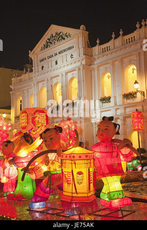 China, Macao, Senatsplatz, Charaktere zum chinesischen Neujahr fest, am Abend, Stockfoto