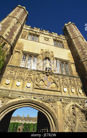 Großbritannien, England, Cambridgeshire, Cambridge, Trinity College, tolle Tore, detail, Europa, Stadt, Ziel, Ort von Interesse, Gebäude, Struktur, Architektur, Architektur, Universität, Universität, Tor, Haupteingang, Nische, Statue, Gründer, Fassade, Wappen, Stockfoto