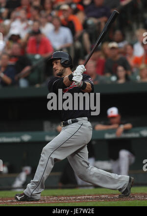 Baltimore, USA. 22. Juni 2017. Cleveland Indians C Yan Gomes (7) at bat während eines Spiels gegen die Baltimore Orioles im Oriole Park at Camden Yards in Baltimore, MD am 22. Juni 2017. Foto / Mike Buscher/Cal Sport Media Credit: Cal Sport Media/Alamy Live-Nachrichten Stockfoto