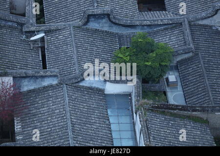 22. Juni 2017 - Fuzh, Fuzh, China - Fuzhou, CHINA-Juni 22 2017: (nur zur redaktionellen Verwendung. CHINA AUS)... Alte Wohnhäuser in der Mitte von Fuzhou, Südost-China Fujian Provinz, 22. Juni 2017 zu sehen. (Kredit-Bild: © SIPA Asien über ZUMA Draht) Stockfoto