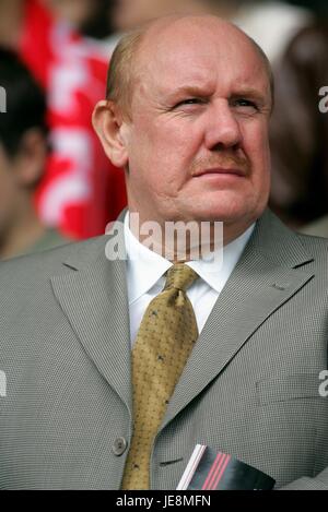 BRIAN BARWICK FA CHIEF EXECUTIVE Anfield Road LIVERPOOL ENGLAND 26. August 2006 Stockfoto