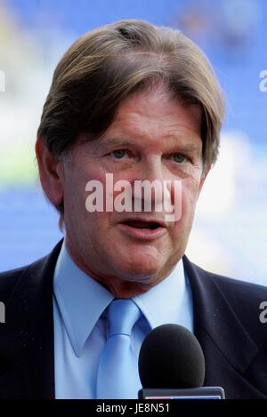 JOHN MADEJSKI lesen Vorsitzender MADEJSKI STADIUM READING ENGLAND 19. August 2006 Stockfoto