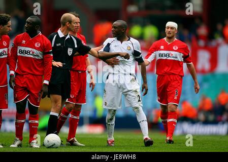 NIGEL REO-COKER & MIKE RILEY MIDDLESBROUGH V WEST HAM UTD VILLA PARK BIRMINGHAM 23. April 2006 Stockfoto