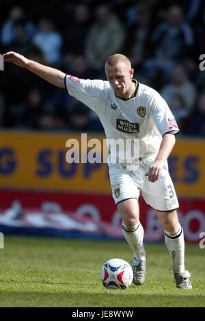 STEPHEN CRAINEY LEEDS UNITED FC KC STADIUM HULL ENGLAND 1. April 2006 Stockfoto