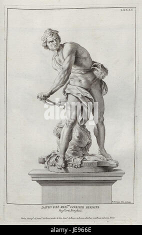Ein Stich von Nicolas Dorigny zeigt Gian Lorenzo Berninis berühmte Skulptur des David, die den biblischen Helden in dynamischer Pose darstellt und barocken Kunststil zeigt. Stockfoto