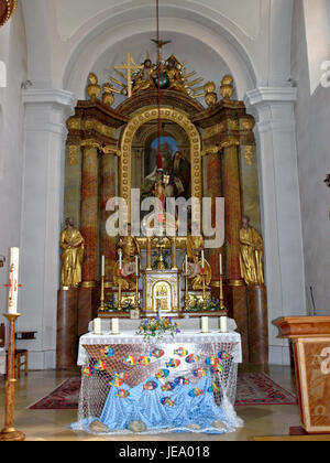 Dieser Eintrag bezieht sich auf eine Veranstaltung oder ein Bild, das am 4. Mai 2013 in der Pfarrkirche hl aufgenommen wurde. Anna' Kirche in Blindenmarkt, Österreich. Die Kirche ist ein bedeutendes Wahrzeichen in der Region. Stockfoto