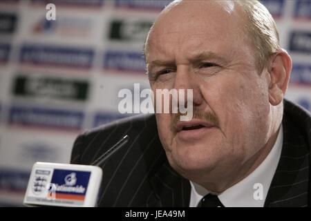 BRIAN BARWICK CHIEF EXECUTIVE von FA ROYAL LANCASTER HOTEL LONDON ENGLAND 17. Dezember 2007 Stockfoto