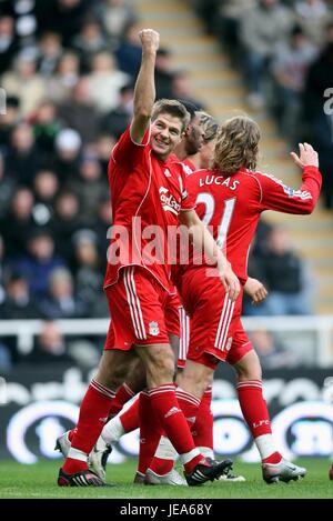 STEVEN GERRARD LIVERPOOL FC ST. JAMES PARK NEWCASTLE ENGLAND 24. November 2007 Stockfoto