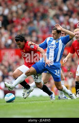 CARLOS TEVEZ & JOSIP SKOKO MANCHESTER UTD V WIGAN alte TRAFORD MANCHESTER ENGLAND 6. Oktober 2007 Stockfoto