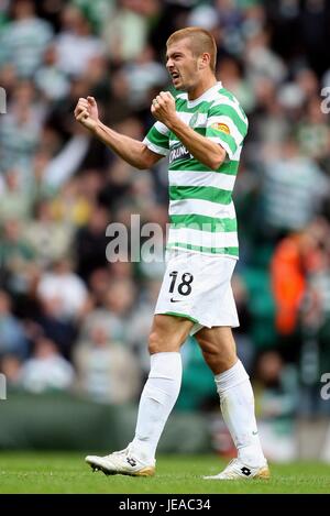 MASSIMO DONATI CELEBTATES Ziel GLASGOW CELTIC FC V Herzen FC CELTIC PARK GLASGOW Schottland 25. August 2007 Stockfoto