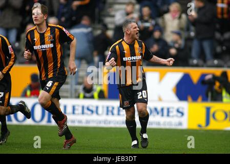 DEAN WINDASS feiert 2. gehen HULL CITY V BIRMINGHAM CITY KC STADIUM HULL ENGLAND 24. Februar 2007 Stockfoto