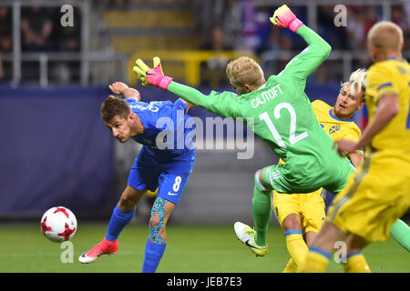 Martin Chrien erzielt ein Tor in der UEFA European Under-21 Übereinstimmung zwischen der Slowakei und Schweden an Arena Lublin am 22. Juni 2017 in Lublin, Polen. (Foto: MB-Media) Stockfoto