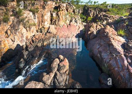 An der Spitze eines Wasserfalls auf Katherine Gorge, Northern Territory, Australien. Stockfoto