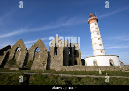 Europa, Frankreich, Bretagne, Finistere, Punkt Saint-Mathieu, Leuchtturm mit Abtei, Stockfoto