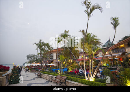 China, Hong Kong, Lantau Island, Discovery Bay, Restaurant, Dämmerung, Stockfoto