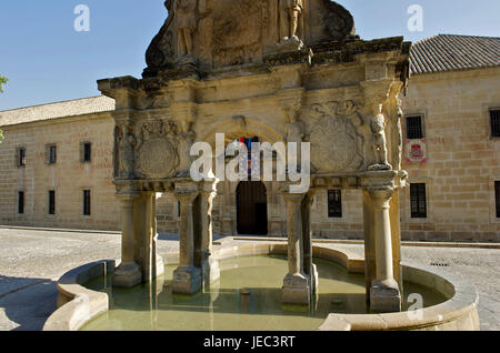 Spanien, Andalusien, Baeza, Plaza de Santa María, Charakter gut mit Jet, Stockfoto