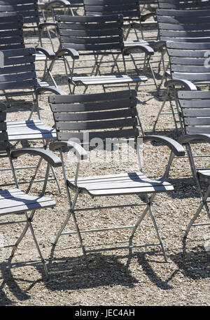 Österreich, Oberösterreich, Bad Sound, Health Resort Park, Stühle, leer, Stockfoto