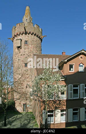 Deutschland, nach Hause, Bergstraße, roter Turm, 14. Jhd., Teil der Stadtbefestigung diente bis 19. Jhd. als Gefängnis, Stockfoto