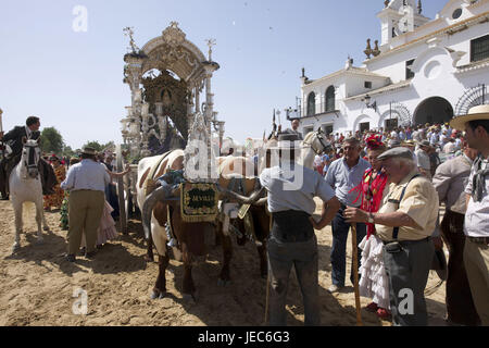 Spanien, Andalusien, el Rocio, Romeria, Pilger Zug, dekoriert Ochse Motorrad-Kombination, Stockfoto