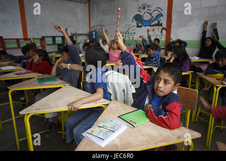 Guatemala, Quetzaltenango, Schule, Schüler, lernen, keine Model-Freigabe, keine Property-Release, Stockfoto