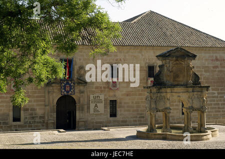 Spanien, Andalusien, Baeza, Plaza de Santa María, Charakter gut mit Jet, Stockfoto