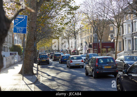 Shepherds Bush Road, London, UK Stockfoto