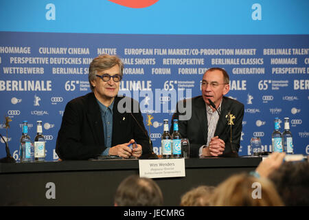 Berlin, Deutschland, 12. Februar 2015: Wim Wenders und Ehepartner Donata Berlinale. Stockfoto