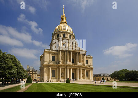 Frankreich, Paris, ungültige's Kathedrale, Park, Hauptstadt, Stadt, Gebäude, Kathedrale, Kirche, Kathedrale, Struktur, Glanz Bau, Architektur, Ort von Interesse, Park, Rasen, Ziersträucher, Touristen, Personen, Reiseziel, Tourismus, Stockfoto