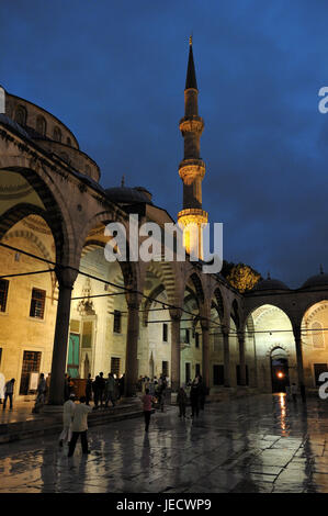 Türkei, Istanbul, sultan's Ahmed Moschee, blaue Moschee mit Regen in der Nacht, Stockfoto