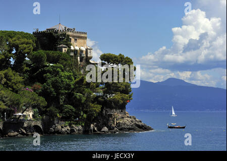 Italien, Ligurien, Riviera Tu der Levante, Portofino, Costa Paraggi, Haus in der Steilküste, Stockfoto