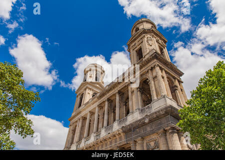 Blick auf Eglise saint-sulpice in Paris, Frankreich Stockfoto