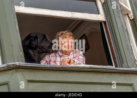 Upton auf Severn, UK. 24. Juni 2017. Kundenansturm um die Fastnacht Stil jazz Parade am 24. Juni 2017 zu sehen. Bildnachweis: Jim Holz/Alamy Live-Nachrichten Stockfoto