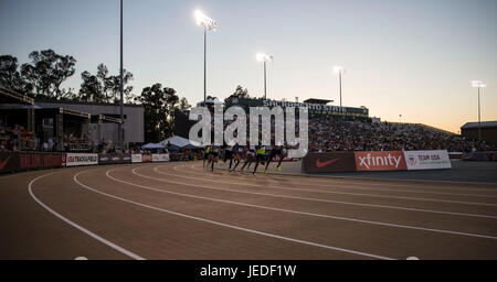 Sacramento, CA. 23. Juni 2017. 800m Halbfinale Wärme 2 während der USATF Außenbahn und Feld Meisterschaft 2.Tag an Hornet Stadion Sacramento, CA. Thurman James/CSM/Alamy Live News Stockfoto