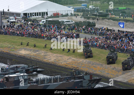 Den Helder / Niederlande, 24. Juni 2017. Tag der offenen Tür der marine und Marine base Den Helder, Niederlande. Martin John Bowra / Alamy Live News Stockfoto