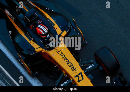 Baku, Aserbaidschan. 24. Juni 2017. Nico Hülkenberg Deutschlands fahren (27) Renault Sport F1-Team auf dem richtigen Weg beim letzten Training für das Aserbaidschan Formula One Grand Prix in Baku Stadtkurs am 24. Juni 2017 in Baku, Aserbaidschan. Bildnachweis: Aziz Karimow/Alamy Live News Bildnachweis: Aziz Karimow/Alamy Live-Nachrichten Stockfoto