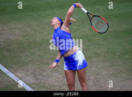 Petra Kvitova aus der Tschechischen Republik hat am sechsten Tag der AEGON Classic 2017 im Edgbaston Priory, Birmingham, gegen Lucie Safarova aus der Tschechischen Republik gehandelt. DRÜCKEN SIE VERBANDSFOTO. Bilddatum: Samstag, 24. Juni 2017. Siehe PA Geschichte TENNIS Birmingham. Bildnachweis sollte lauten: Mike Egerton/PA Wire. Stockfoto