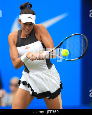 Spaniens Garbine Muguruza in Aktion während ihres Spiels mit Australiens Ashleigh Barty tagsüber sechs der 2017 AEGON Classic im Priorat Edgbaston, Birmingham. Stockfoto