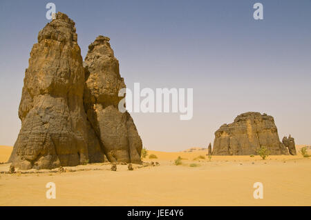 Felsen im Sand der Wüste Sahara, La Vache Qui Pleure, Algerien, Afrika, Stockfoto