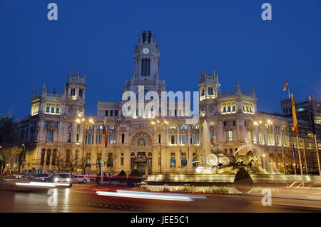 Spanien, Madrid, Plaza de Cibeles, Rathaus, Brunnen, nachts, Stockfoto