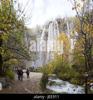 Kroatien, Nationalpark Plitvicer Seen, Herbst, Stockfoto