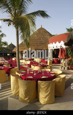 Restaurant-Terrasse, Tische, bedeckt, Hotel Royam, Saly, Petite Cote, Senegal, Stockfoto