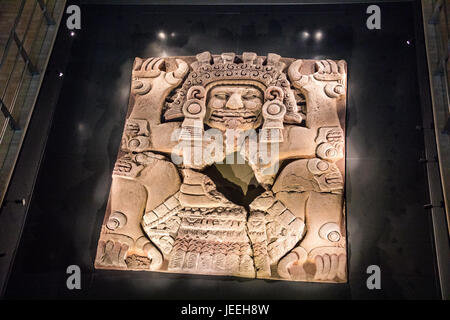 Aztekische Tlaltecuhtli kolossalen Monolithen, Templo Mayor Museum, Mexiko-Stadt, Mexiko Stockfoto