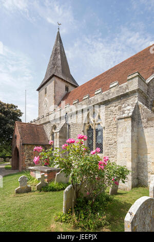 Holy Trinity Church in attraktiven Küste Dorf Bosham, West Sussex, England, UK Stockfoto