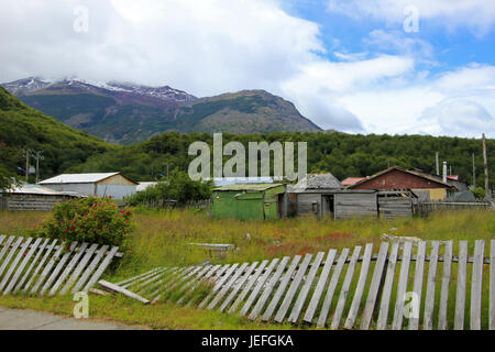 Häuser in Villa O' Higgins, Carretera Austral, Patagonien, Chile Stockfoto