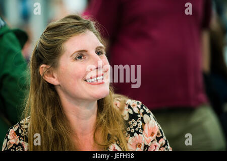 Amanda Owen, Hügel Landwirt und Autor von "Ein Jahr im Leben von einem Yorkshire Schäferin", erscheinen auf der 2017 Hay Festival of Literature and the Arts Hay on Wye, Wales UK Stockfoto