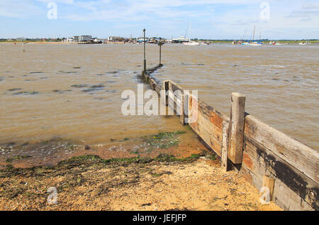 Der Mündung des River Deben Bawdsey Quay, Suffolk, England auf der Suche nach Felixstowe Fähre Stockfoto